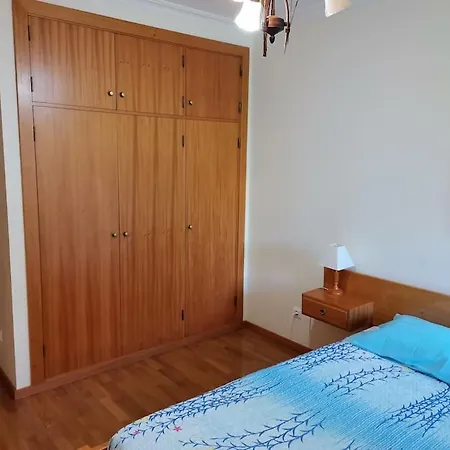 Com Terraco 5 Minutos A Pe Da Praia * Vila Praia de Âncora