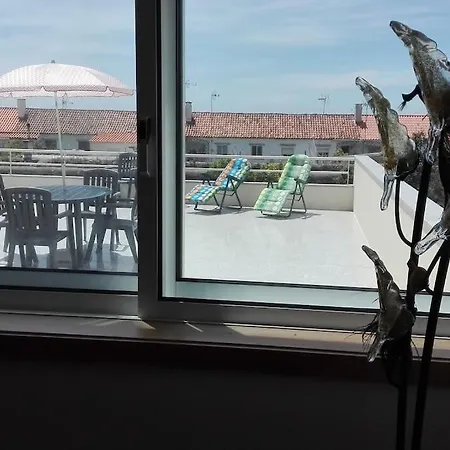 Com Terraco 5 Minutos A Pe Da Praia Apartment
